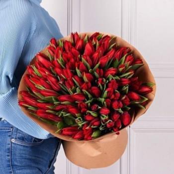 Красные тюльпаны 101 шт (Артикул  132957)